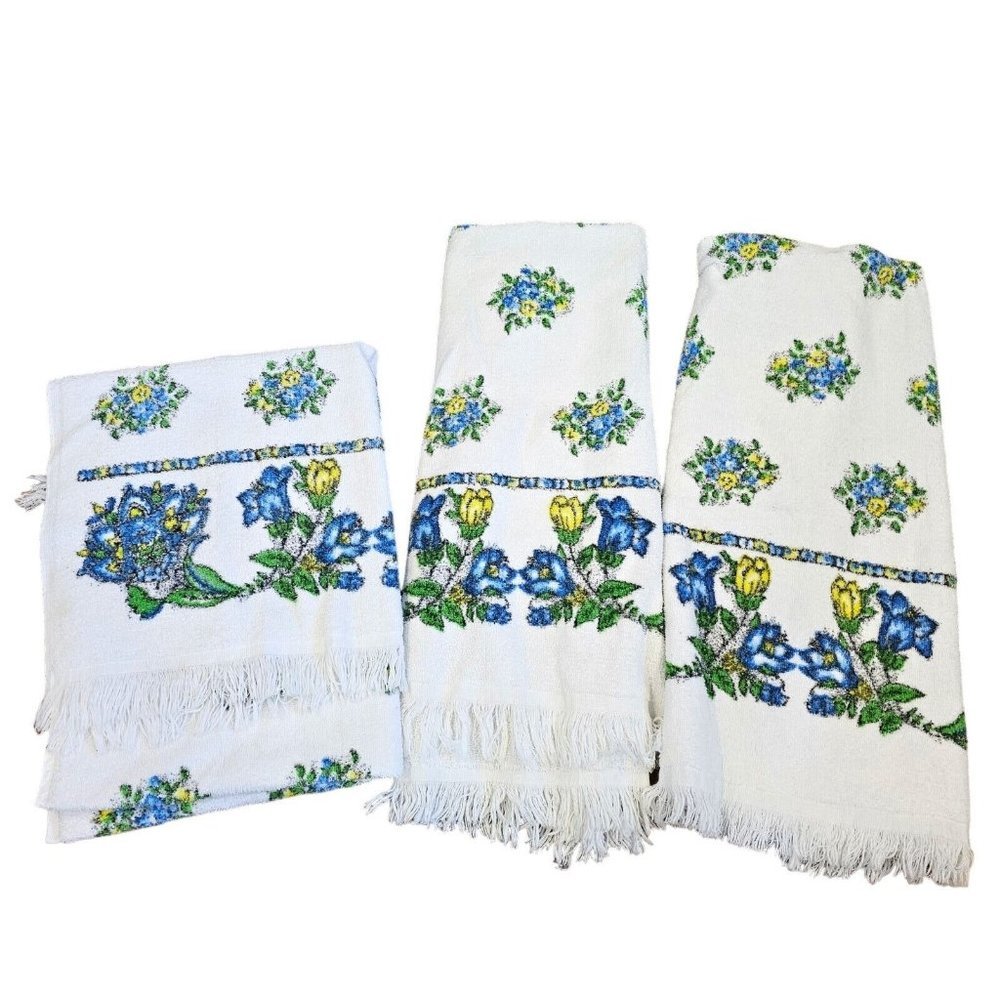 Vintage White Blue Floral Fringe Towel 3 Pc Set 1 Hangs‎ Over Chair 22X38 Cannon